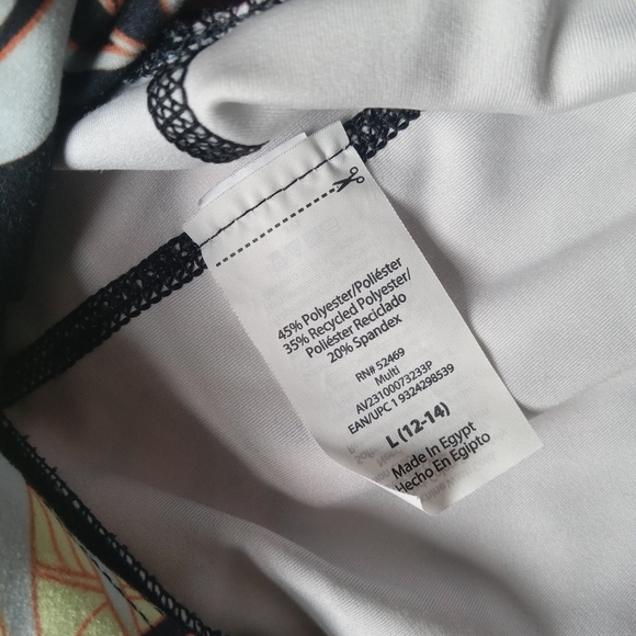 Avia Athletic Capri (L)& Tank (XL) Outfit - Picture 12 of 14